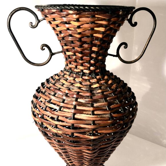 Vintage Wicker Boho Vase with Metal Frame. - Picture 1 of 5
